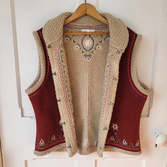 Vintage Red Embroidered Sherpa Vest Boho HIppie Size XL - Picture 9 of 16